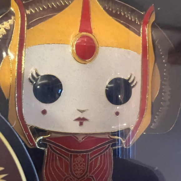 Funko Pop Queen Amidala Star Wars #19 Enamel Pin [New] - Picture 2 of 6